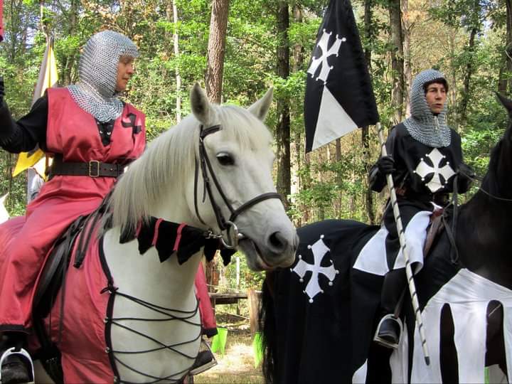 Franse oondkoek, ridders en ‘n ystersmid